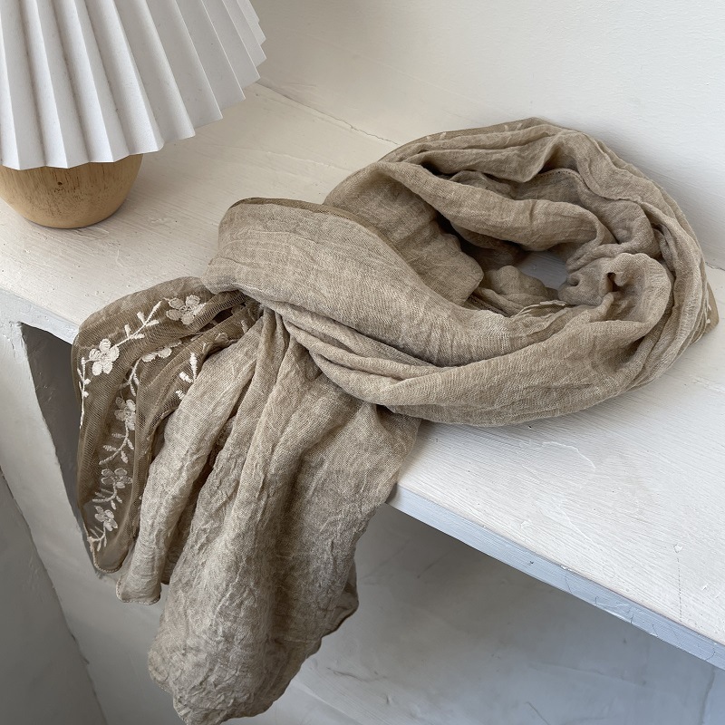 Sciarpa con giunture in pizzo  - Embroidery Jersey recensione e prezzo