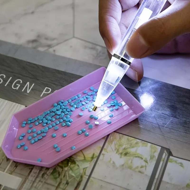 Penna LED per Diamond Painting - Embroidery Artwork recensione e prezzo