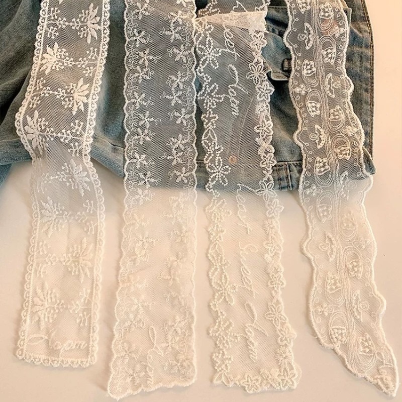 Nuovo Sciarpa Lunga Nera e Bia - Embroidery Ribbon recensione e prezzo