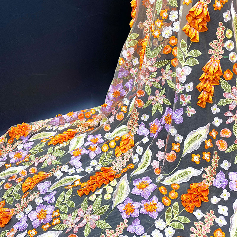 Tessuto ricamato per abito da  - Embroidery Yellow recensione e prezzo