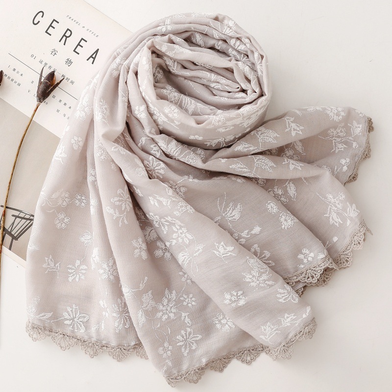 Sciarpa Floreale Ricamata da D - Embroidery Hijab recensione e prezzo